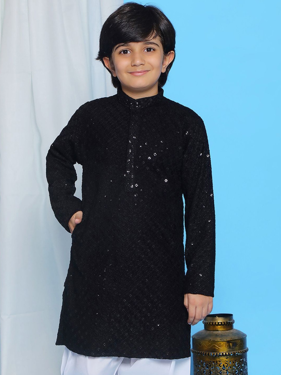 

Aj DEZInES Boys Floral Embroidered Band Collar Sequins Straight Kurta, Black