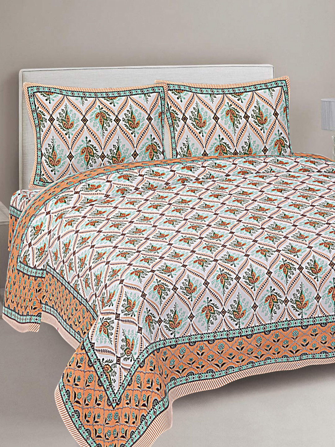 

FrionKandy Living Brown & White Printed Cotton 180 TC King Bedsheet With 2 Pillow Covers