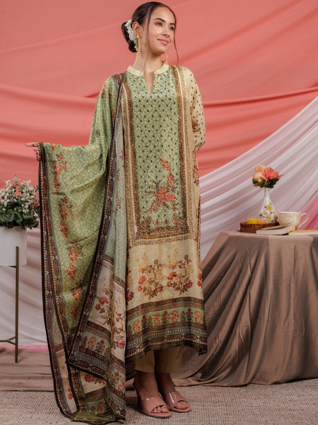 

Yufta Green Ethnic Motifs Embroidered Sequinned Pure Silk Kurta With Trousers & Dupatta