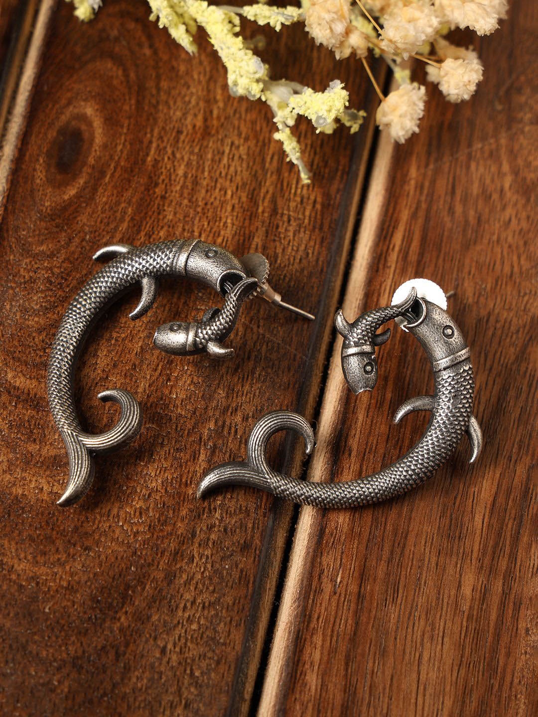 

VENI Oxidised 92.5 Silver-Plated Drop Earrings