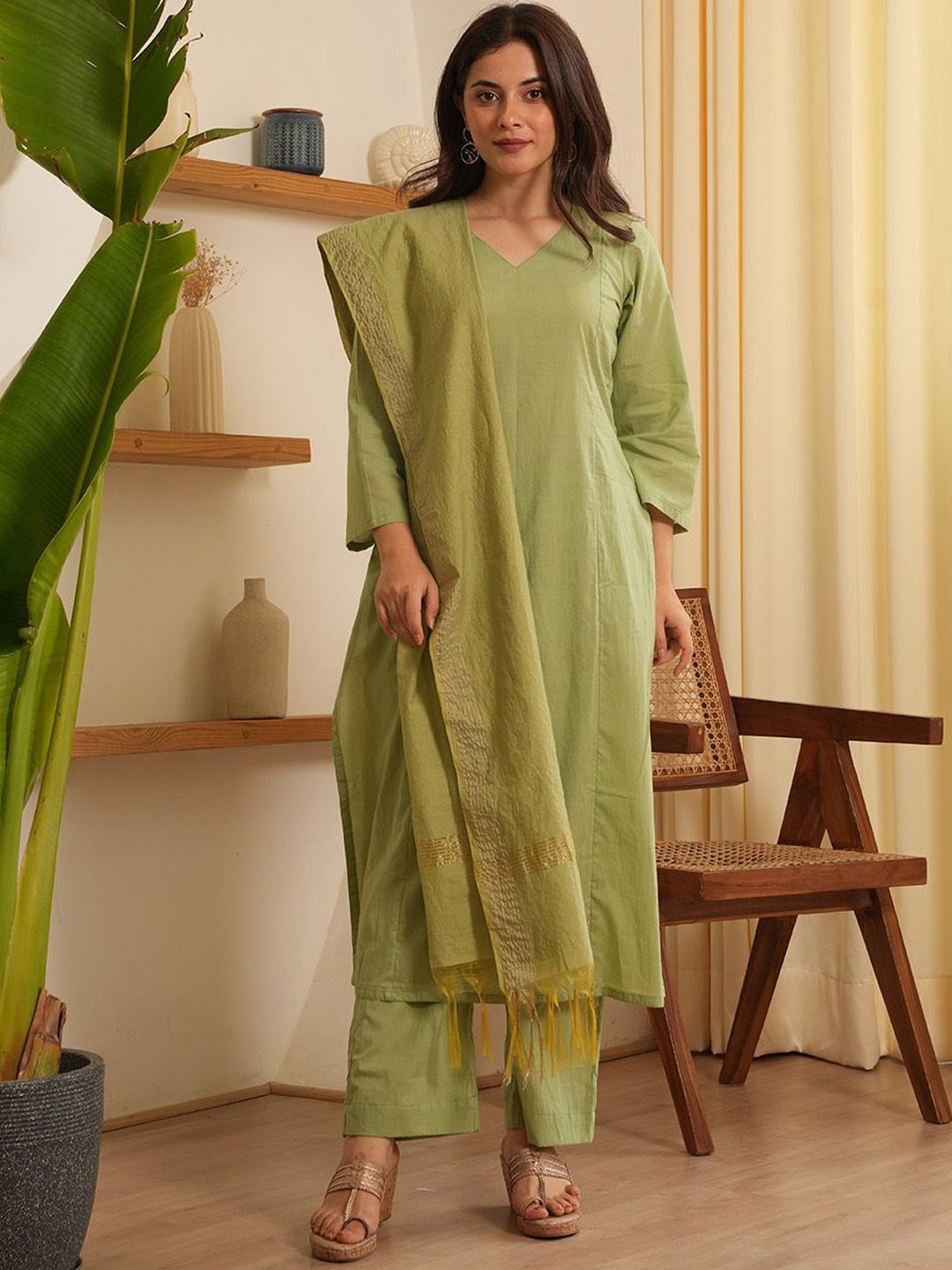 

OneWe Lennon V-Neck Pure Cotton Straight Kurta With Trousers & Dupatta, Green