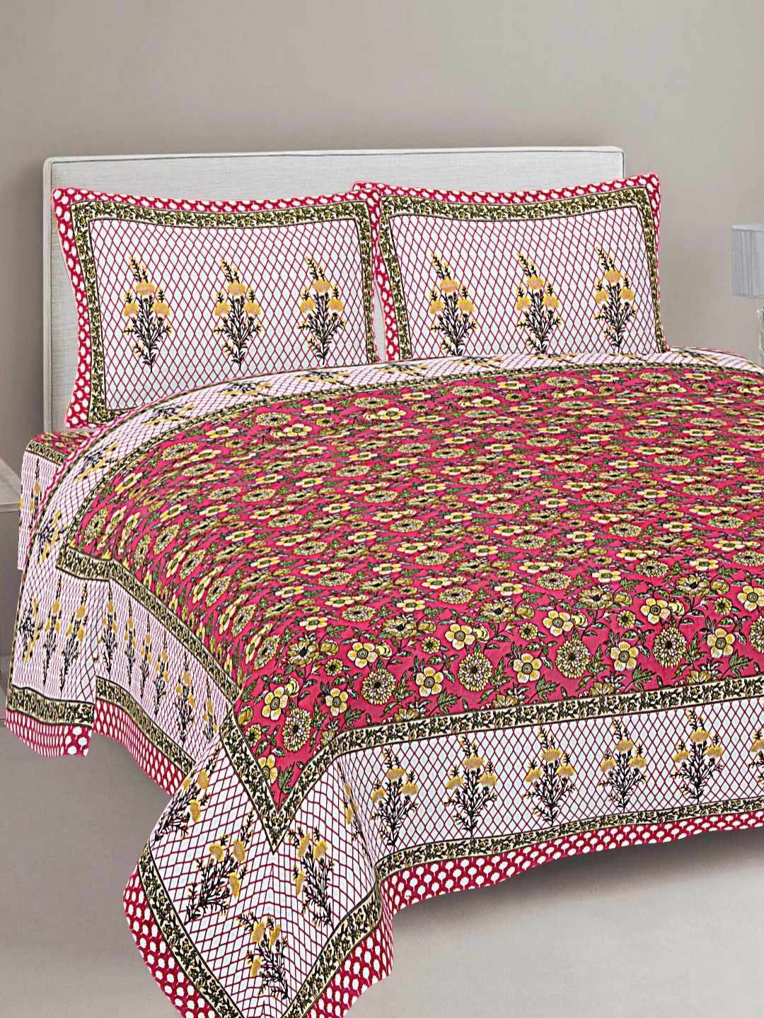 

FrionKandy Living Pink & Yellow Printed Cotton 180 TC King Bedsheet With 2 Pillow Covers