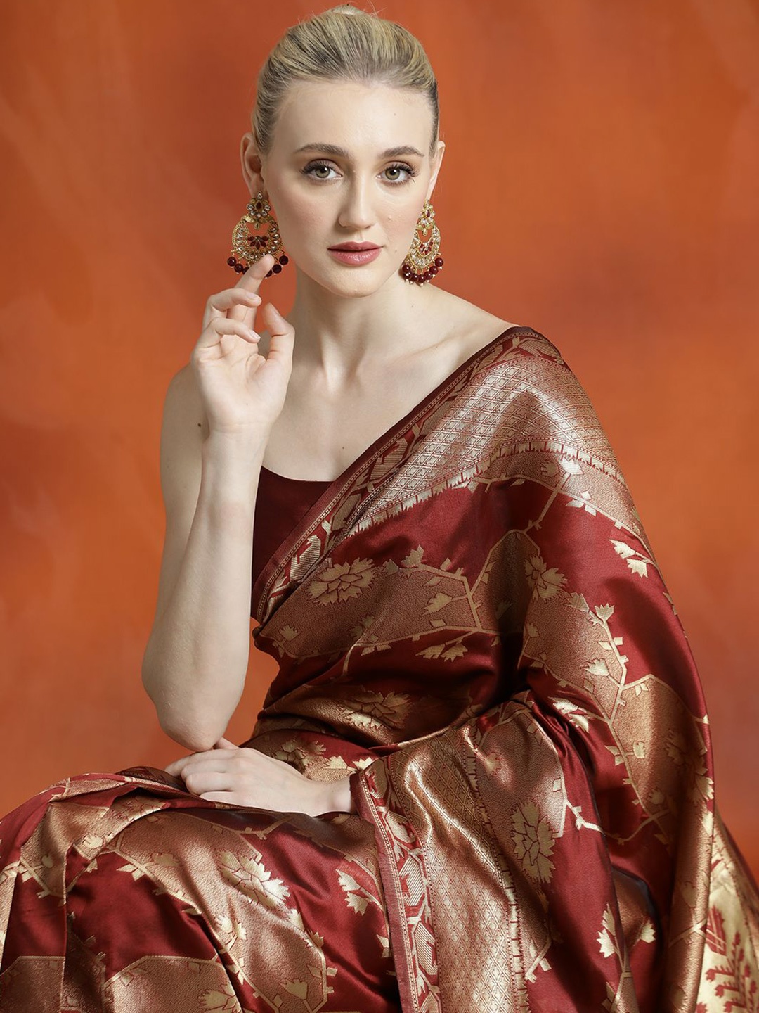 

Jaipur Kurti Silk Banarasi Zari Woven Heavy Saree, Maroon