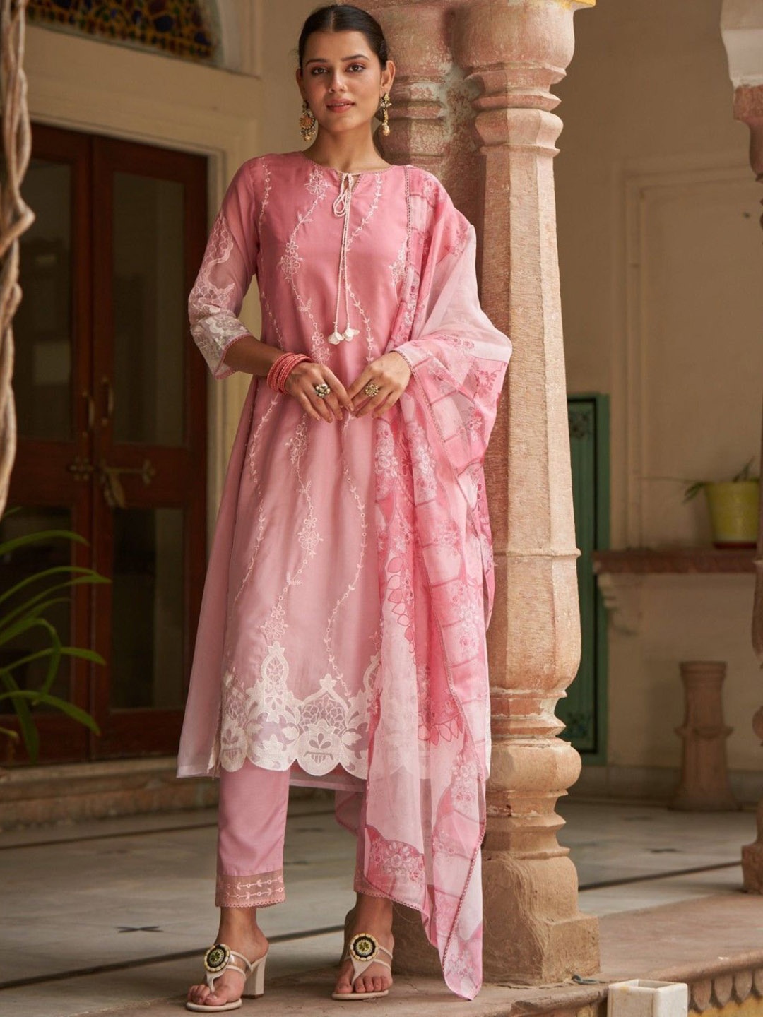 

AUTUMN LANE Floral Embroidered Thread Work Straight Kurta With Trousers & Dupatta, Pink