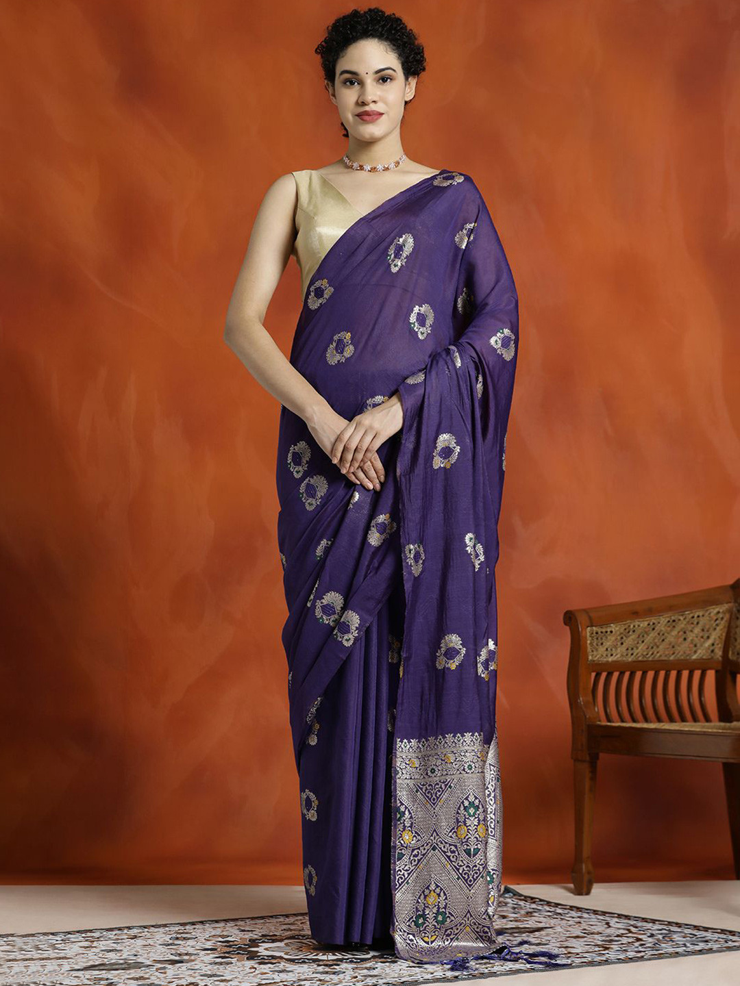 

Jaipur Kurti Silk Blend Banarasi Zari Woven Saree, Navy blue