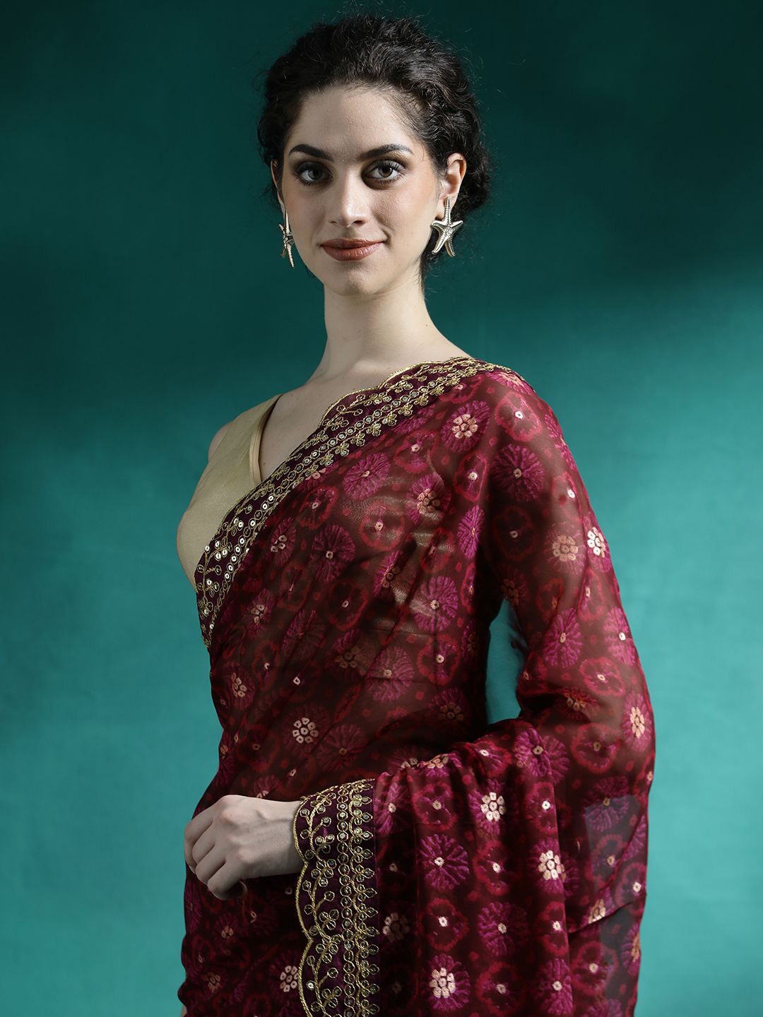 

Sangria Floral Embroidered Embellished Saree, Maroon