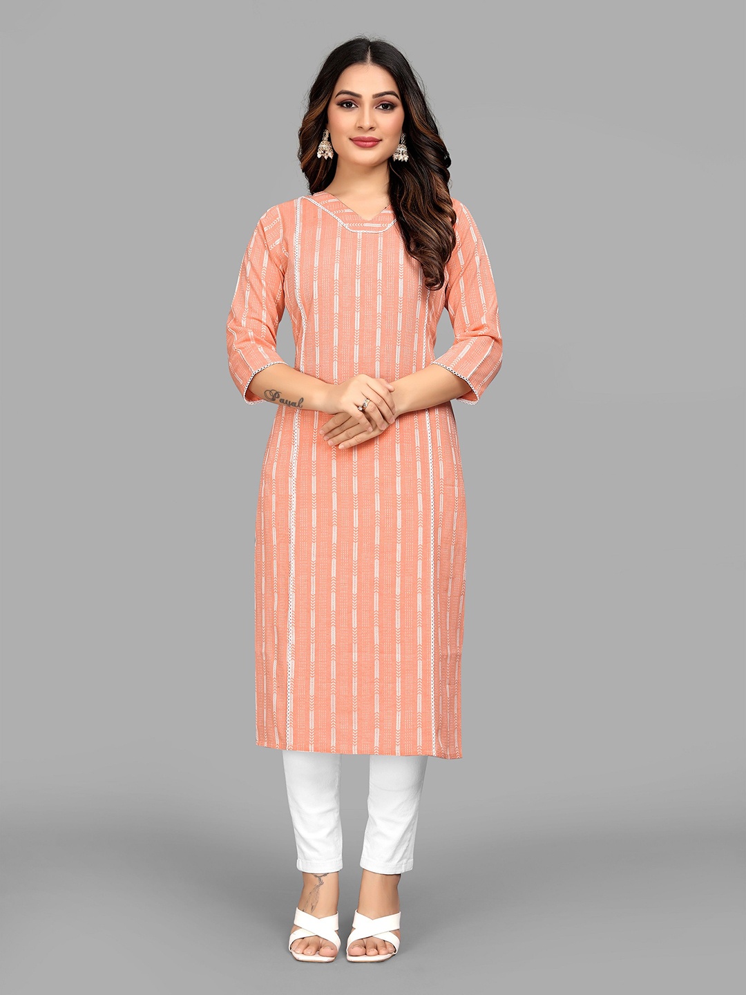 

PARNAVI Striped Cotton Straight Kurta, Orange