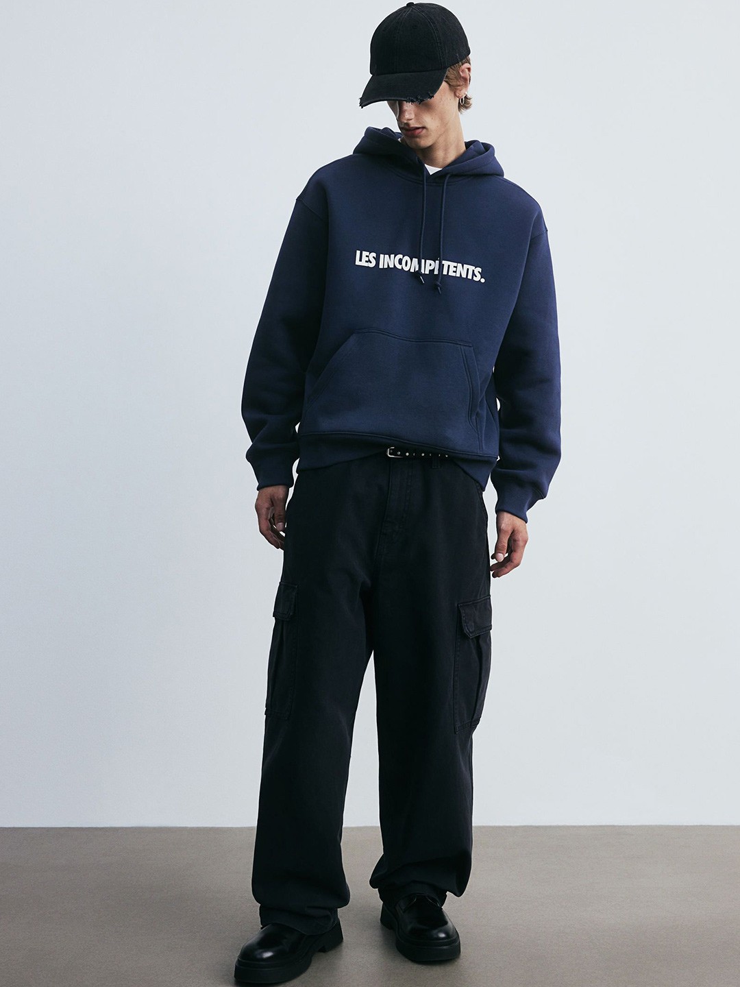 

H&M Men Loose Fit Printed Hoodie, Blue