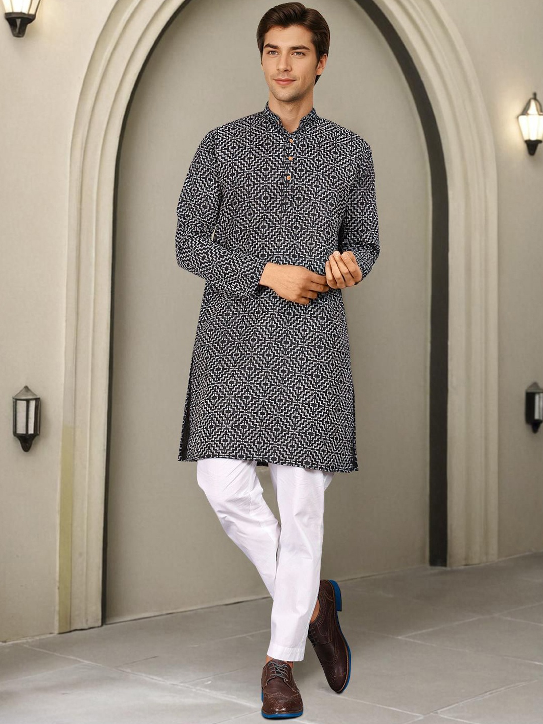

Anouk Geometric Printed Mandarin Collar Regular Kurta With Pyjama, Black