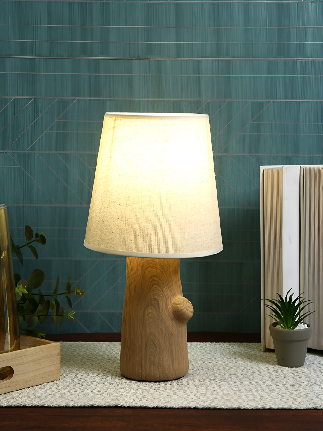 

TAYHAA Brown and White Ceramic Contemporary Frusturical Shaped Table Lamp