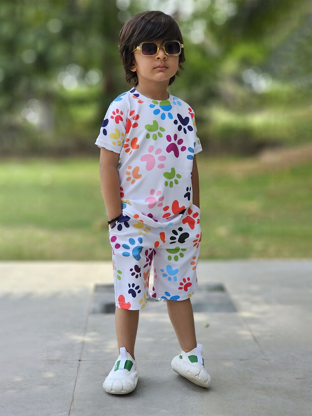 

Emblica Boys Printed Round Neck T-shirt with Shorts, White