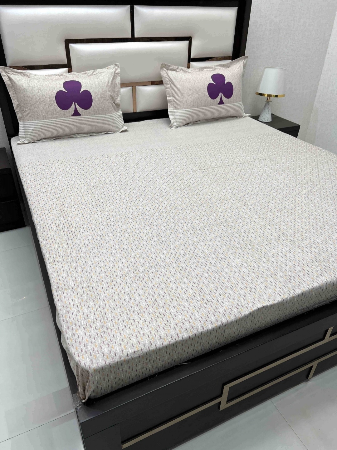 

Pure Decor White & Purple Abstract Printed Cotton 330 TC King Bedsheet with 2 Pillow Cover