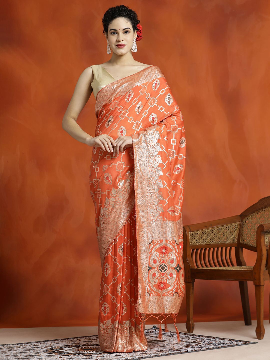 

Jaipur Kurti Heavy Banarasi Zari Woven Silk Blend Saree, Orange