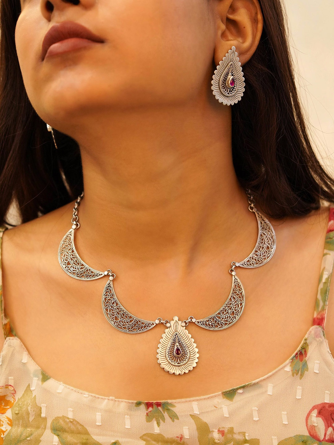 

Shyle 925 Sterling Silver Statement Necklace Set