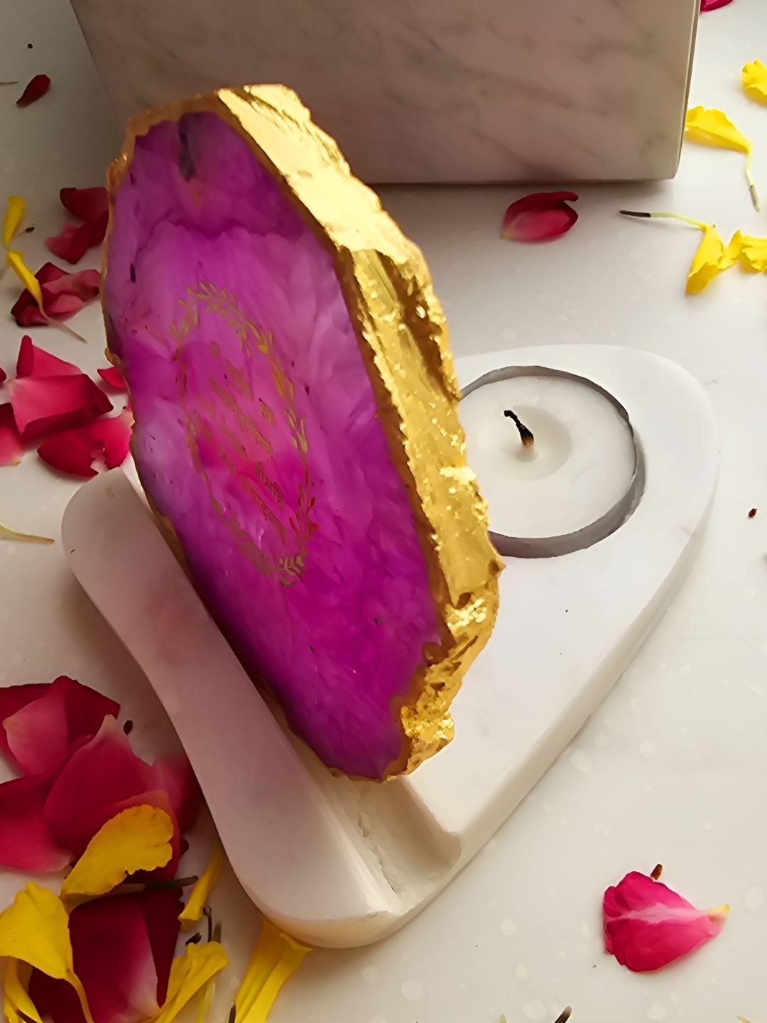 

HOMEARTE White & Purple Gayatri Mantra Agate with Marble Tea light Religious Candle Holder