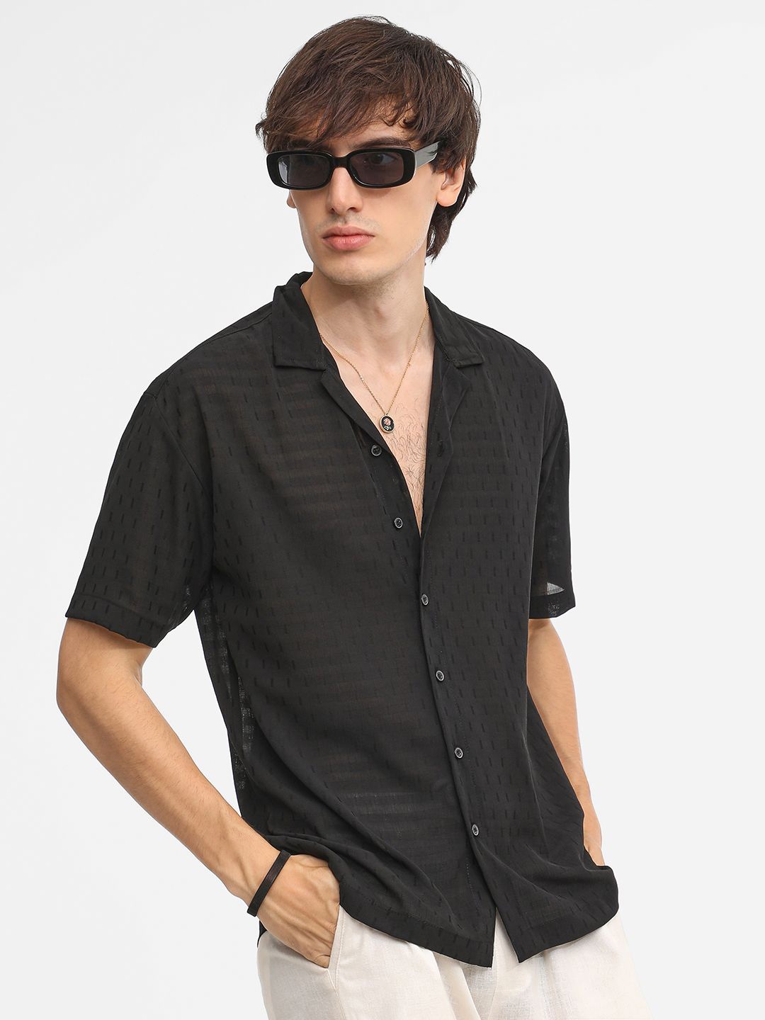 

Campus Sutra Men Comfort Cuban Collar Micro Ditsy Printed Oversized Casual Shirt, Black