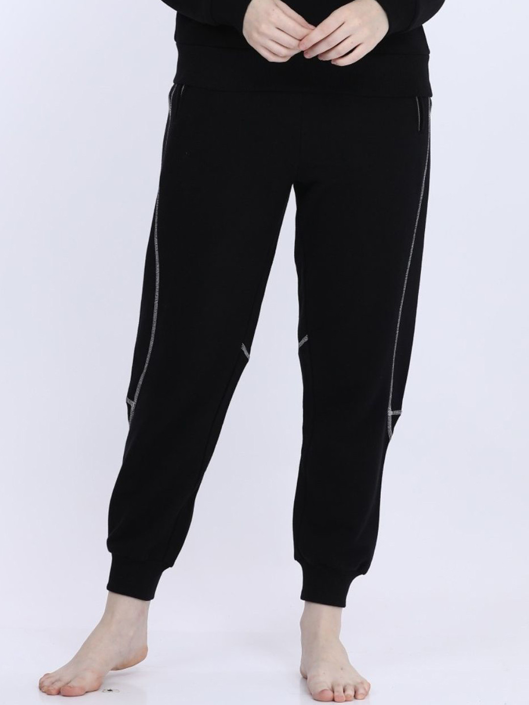 

MAYSIXTY Women Fleece Black Mid-Rise Jogger Pants