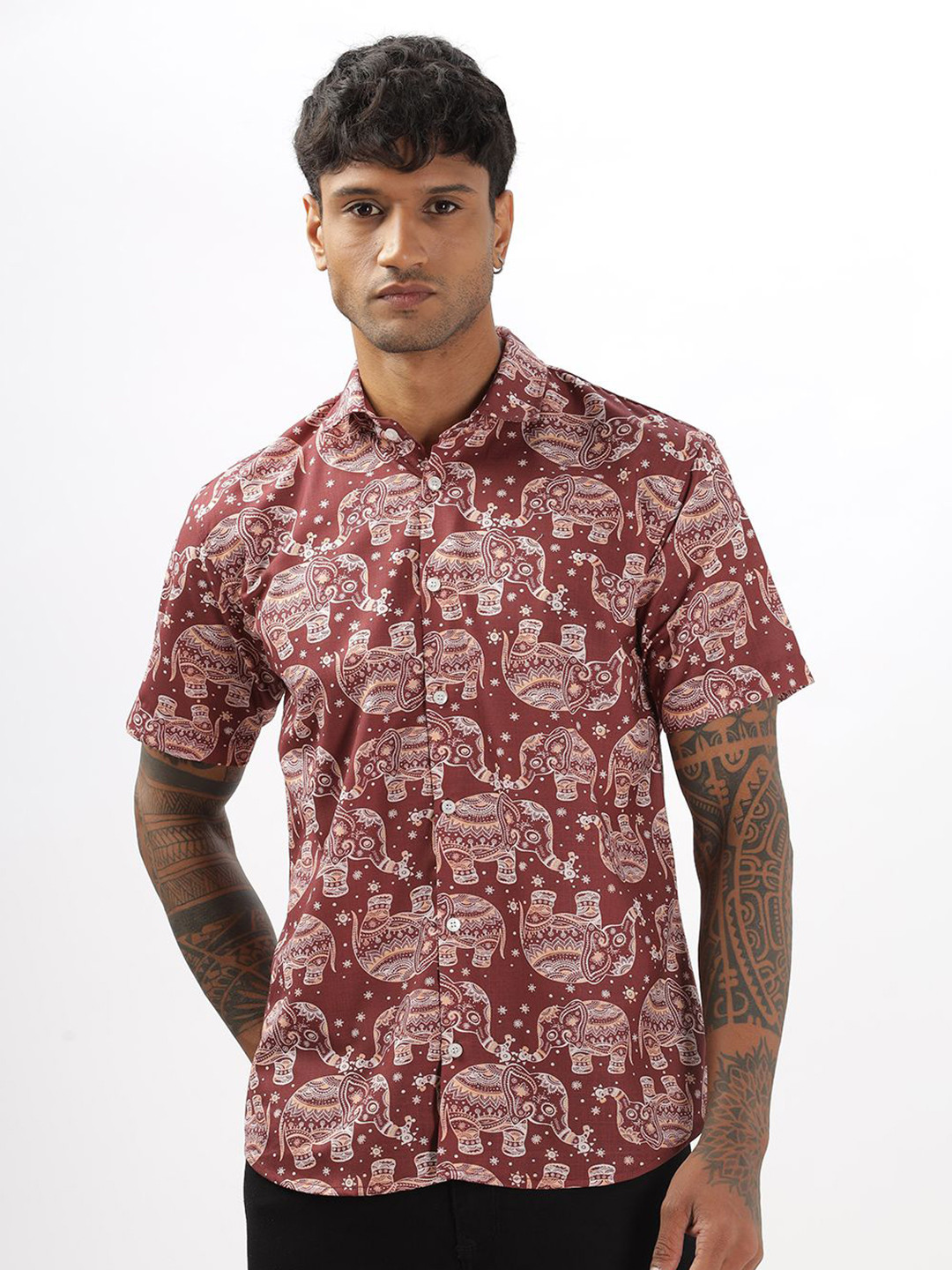 

Vestirio Men Relaxed Spread Collar Ethnic Motifs Printed Casual Shirt, Brown