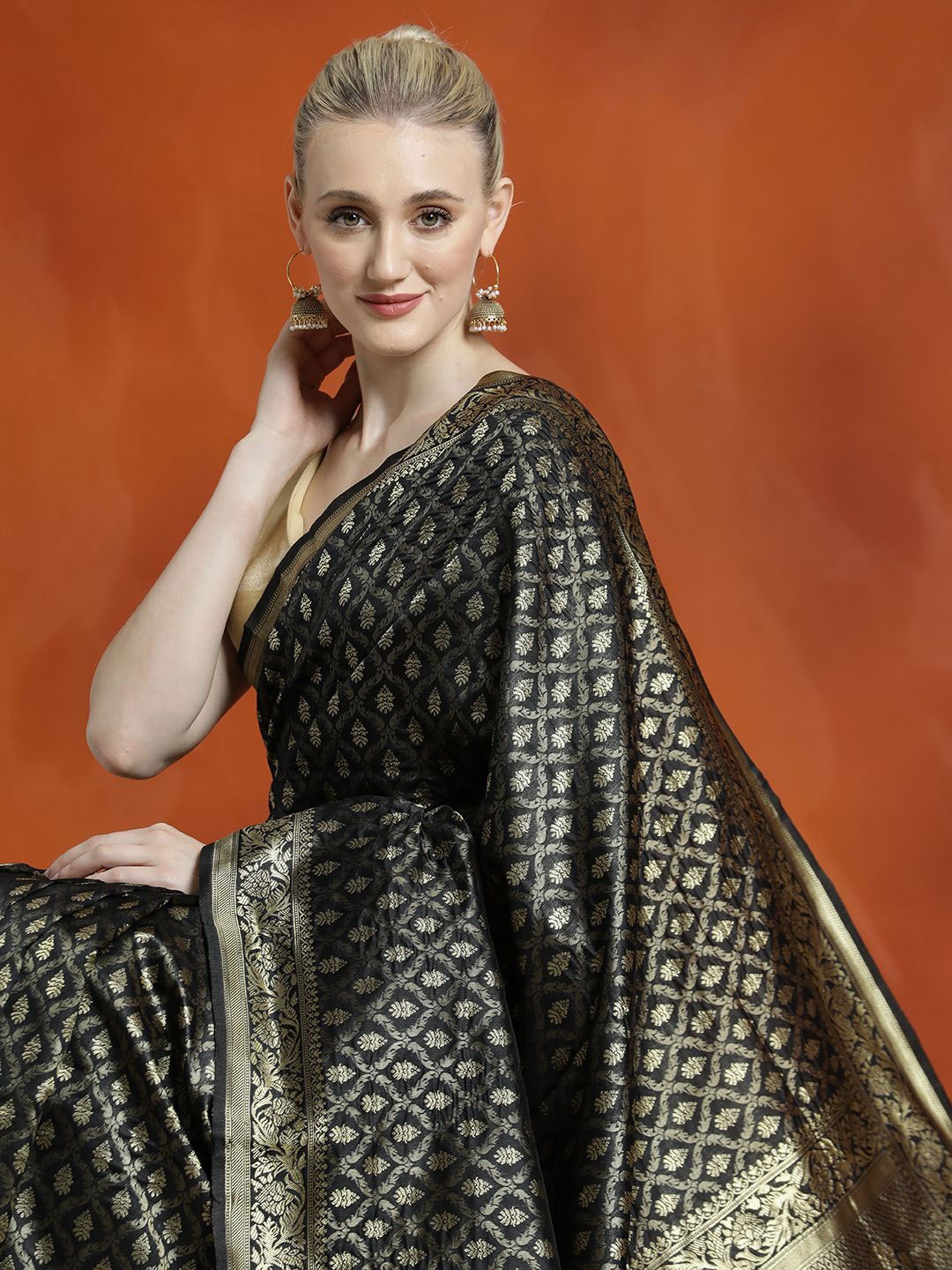 

Jaipur Kurti Silk Banarasi Zari Woven Party Wear Saree, Black