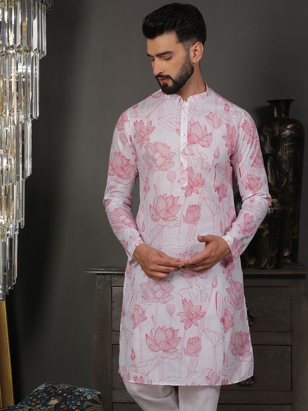 

DEYANN Ethnic Motifs Printed Mandarin Collar Cotton Straight Kurta, Pink