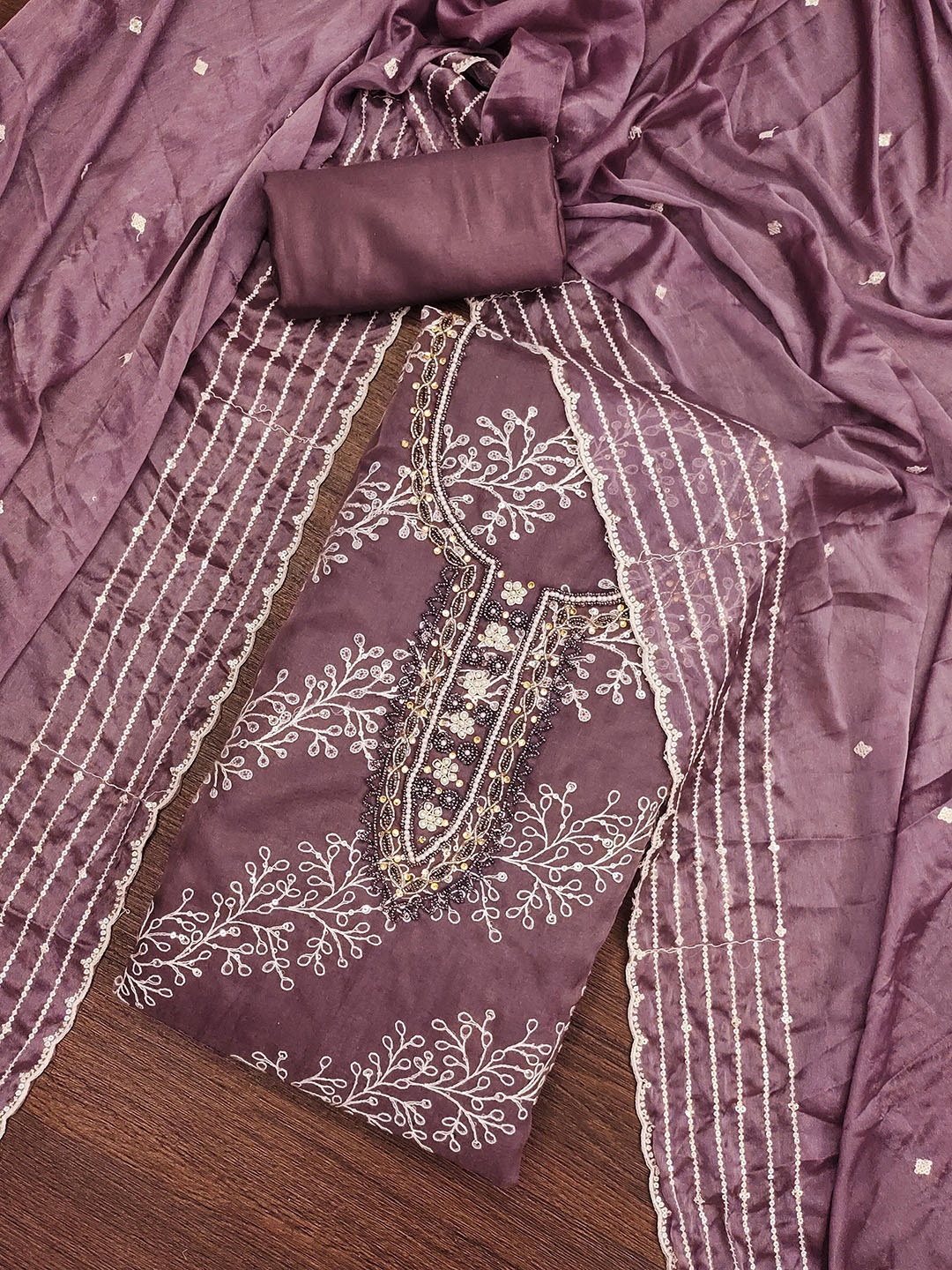 

KALINI Floral Embroidered Beads and Stones Detail Organza Unstitched Dress Material, Lavender