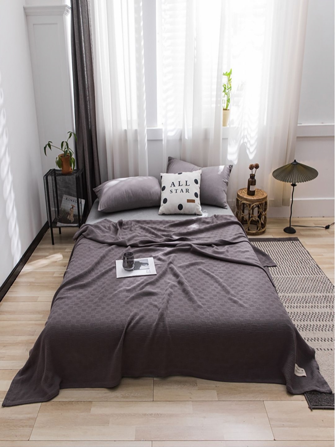 

JC HOME Coffee Brown Geometric AC Room 300 GSM Cotton Double Bed Quilt