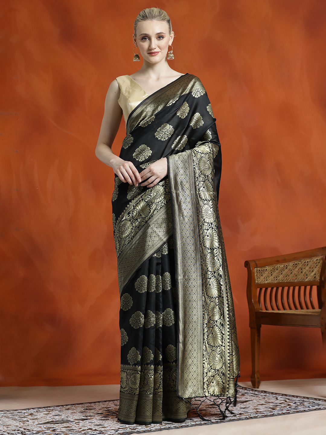 

Jaipur Kurti Silk Blend Zari Woven Design Banarasi Saree, Black