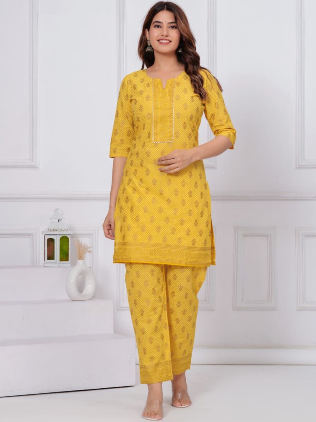 

BAESD Floral Printed Gotta Patti Pure Cotton Straight Kurta With Trousers, Mustard