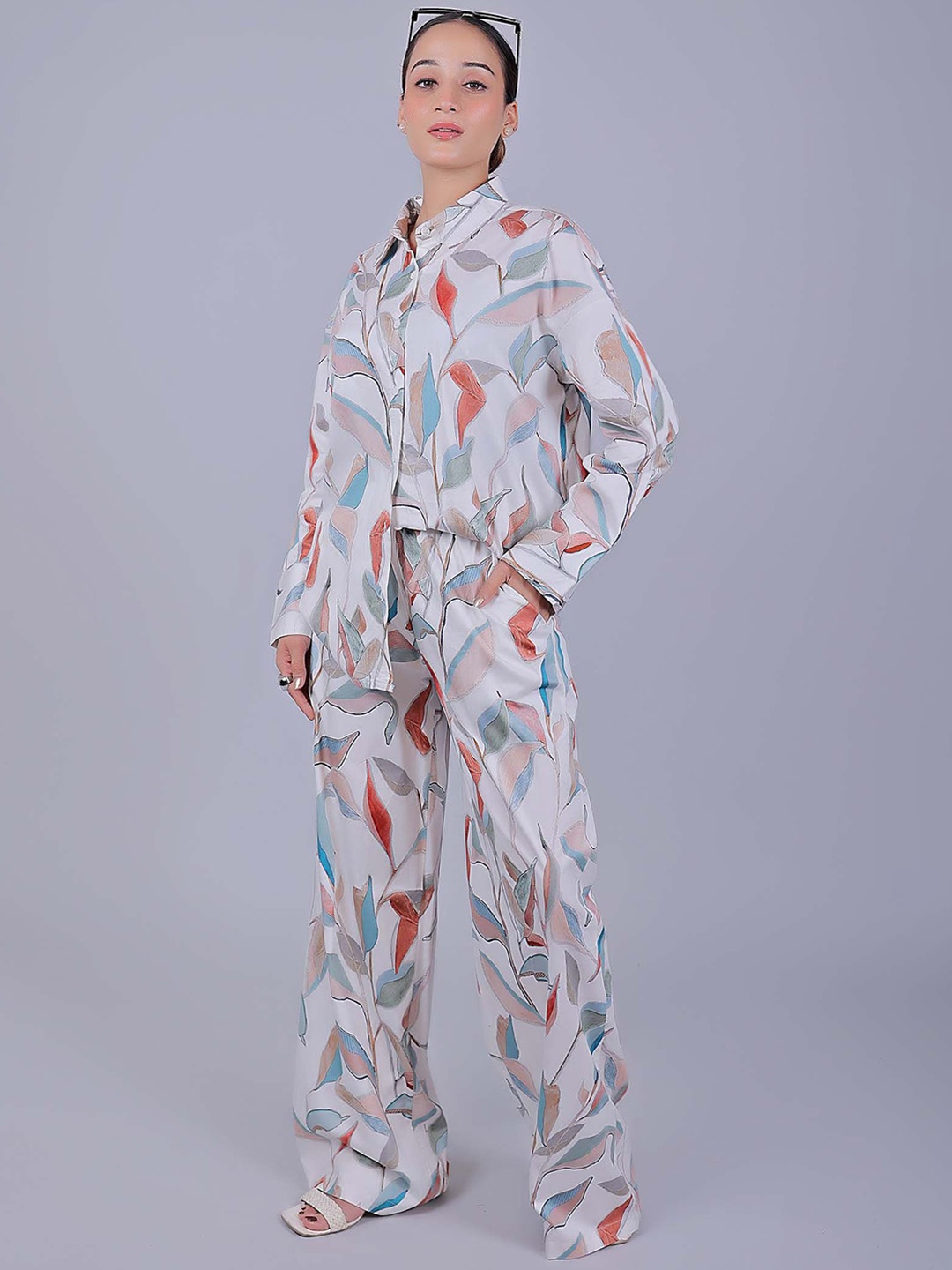 

BLUEBIRD Floral Printed Shirt & Palazzos, White