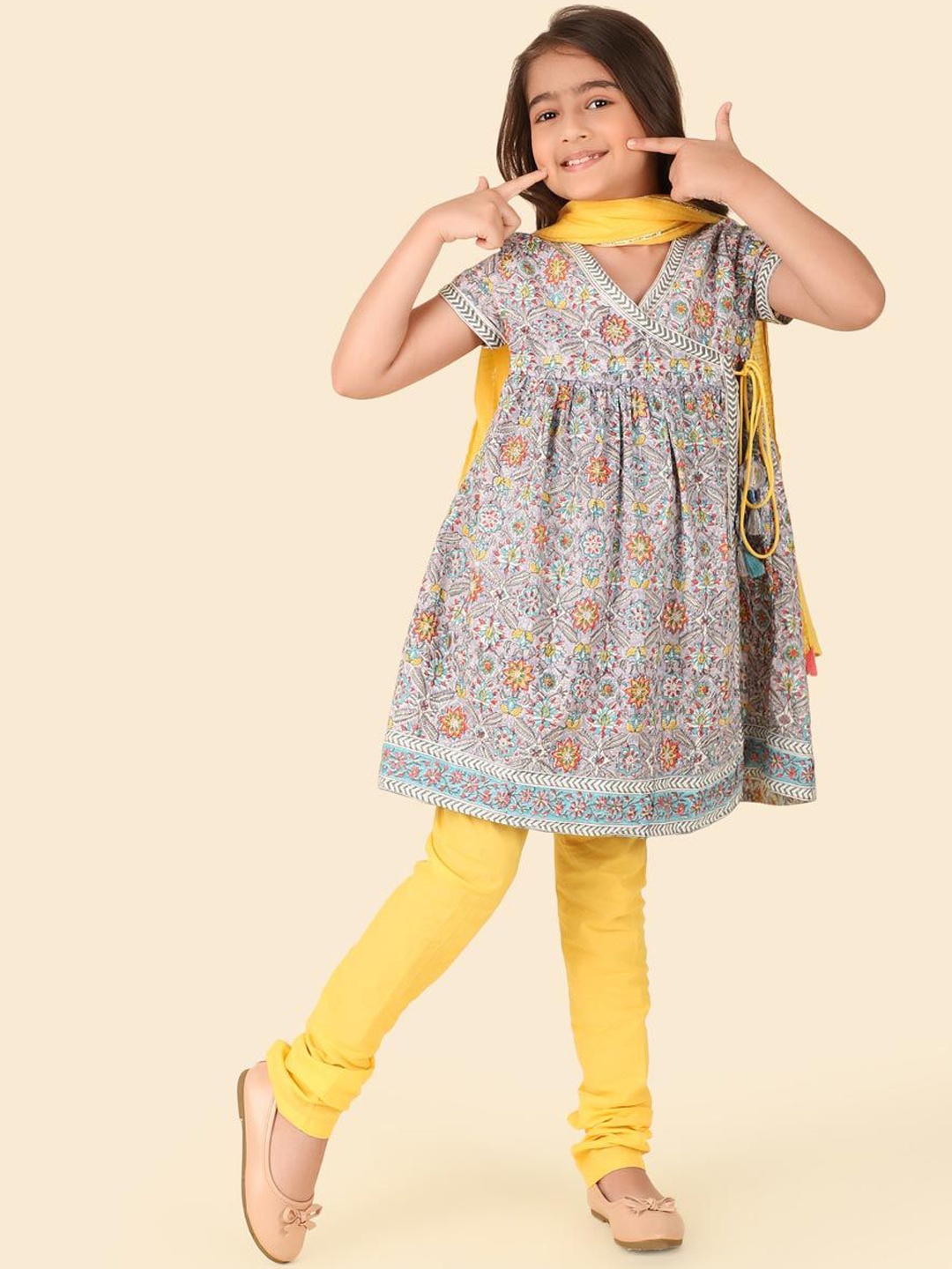 

Fabindia Girls Ethnic Motifs Printed Pure Cotton A-Line Kurta With Churidar & Dupatta, Grey