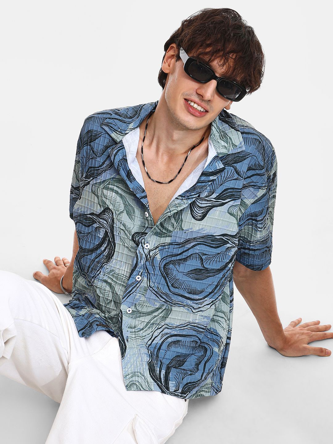 

Campus Sutra Men Comfort Cuban Collar Abstract Printed Oversized Casual Shirt, Multi