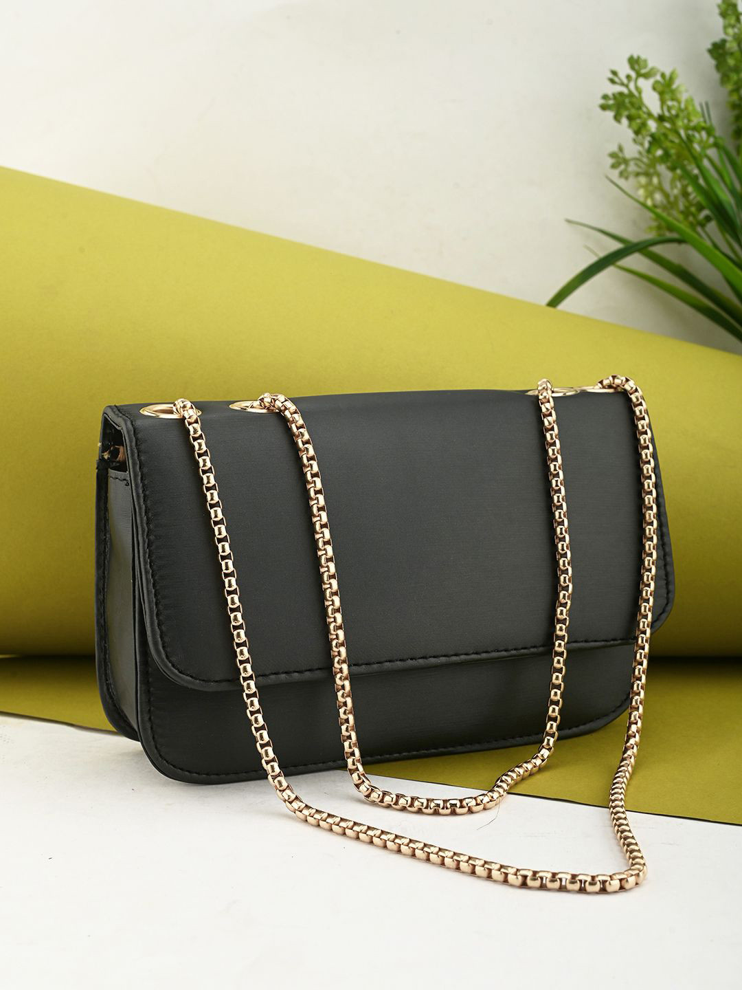 

DressBerry Structured Shoulder Bag, Black