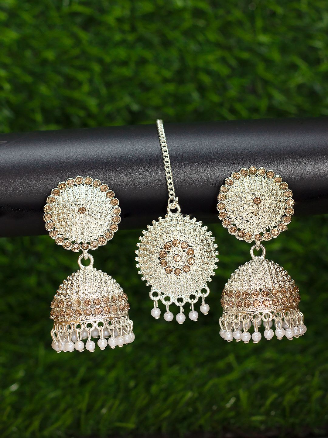 

PRIVIU Silver Plated Artificial Stones & Beaded Maang Tika and Earrings