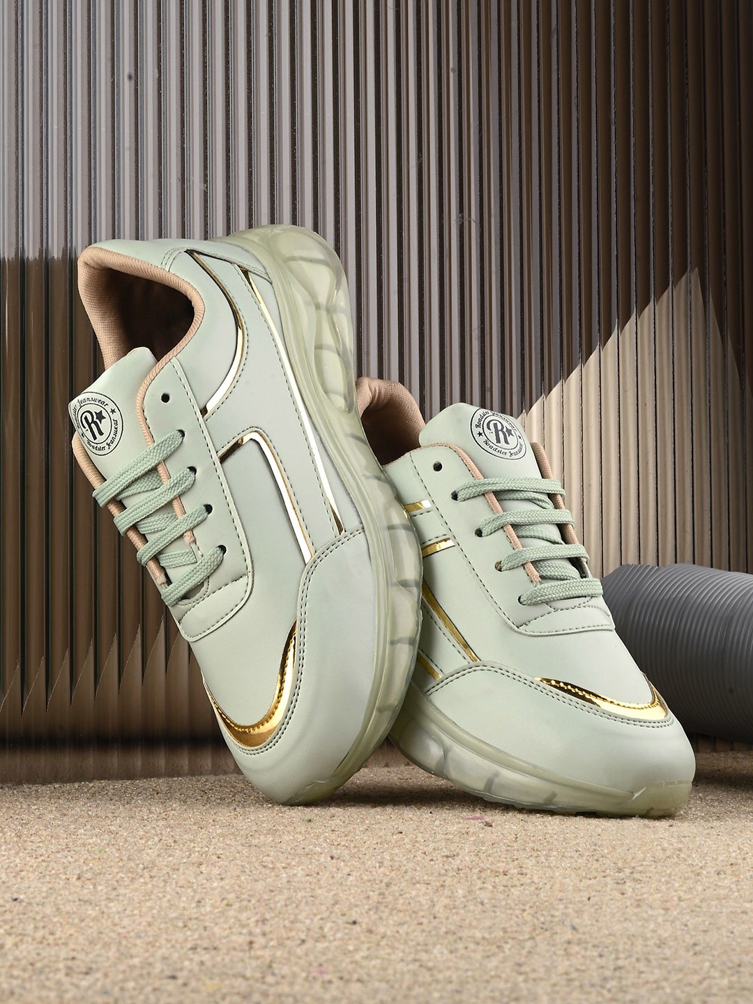 

The Roadster Lifestyle Co Women Lightweight Lace-Ups Sneaker, Green