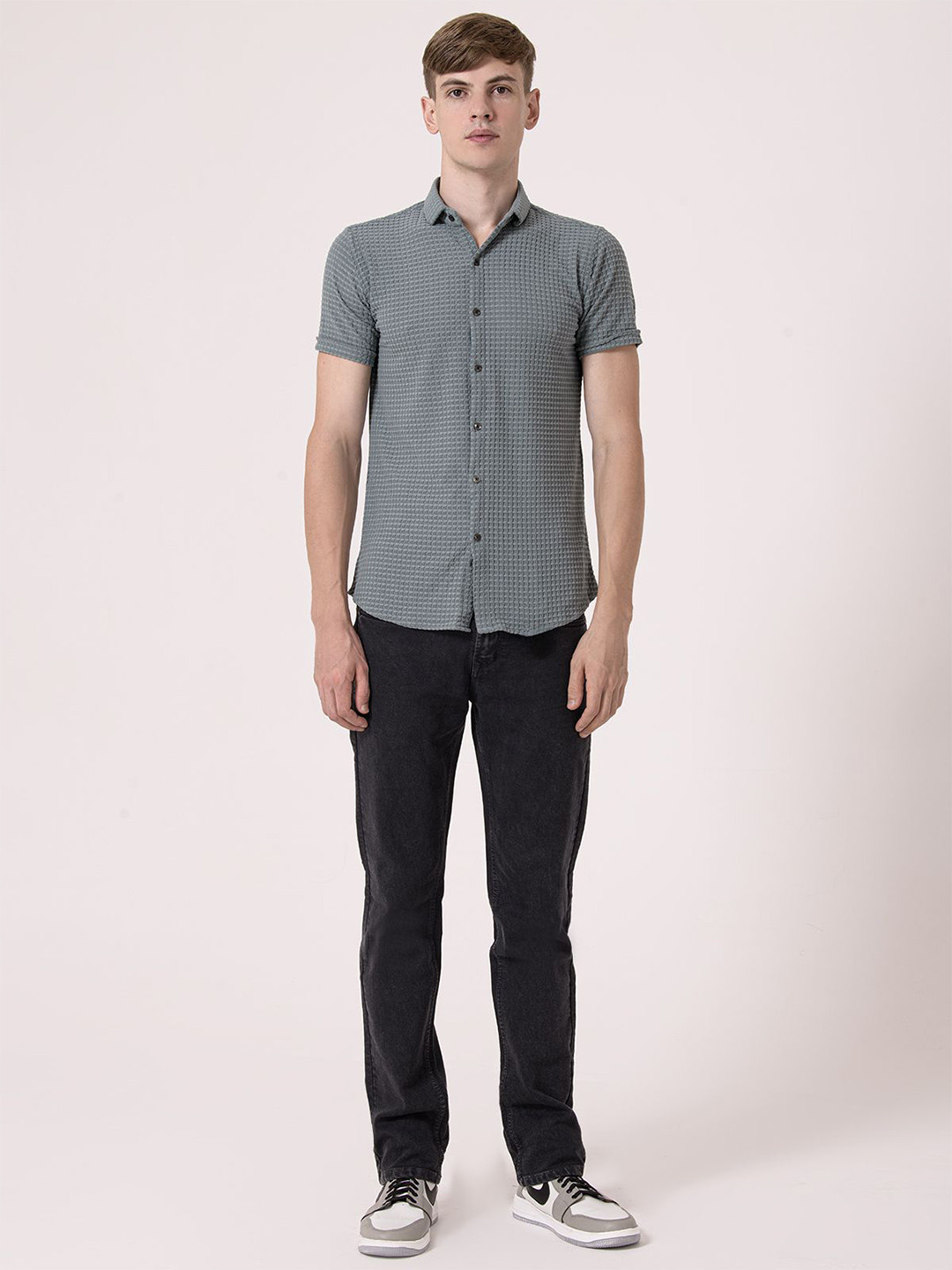 

Albion By CnM Men Spread Collar Textured Casual Shirt, Grey