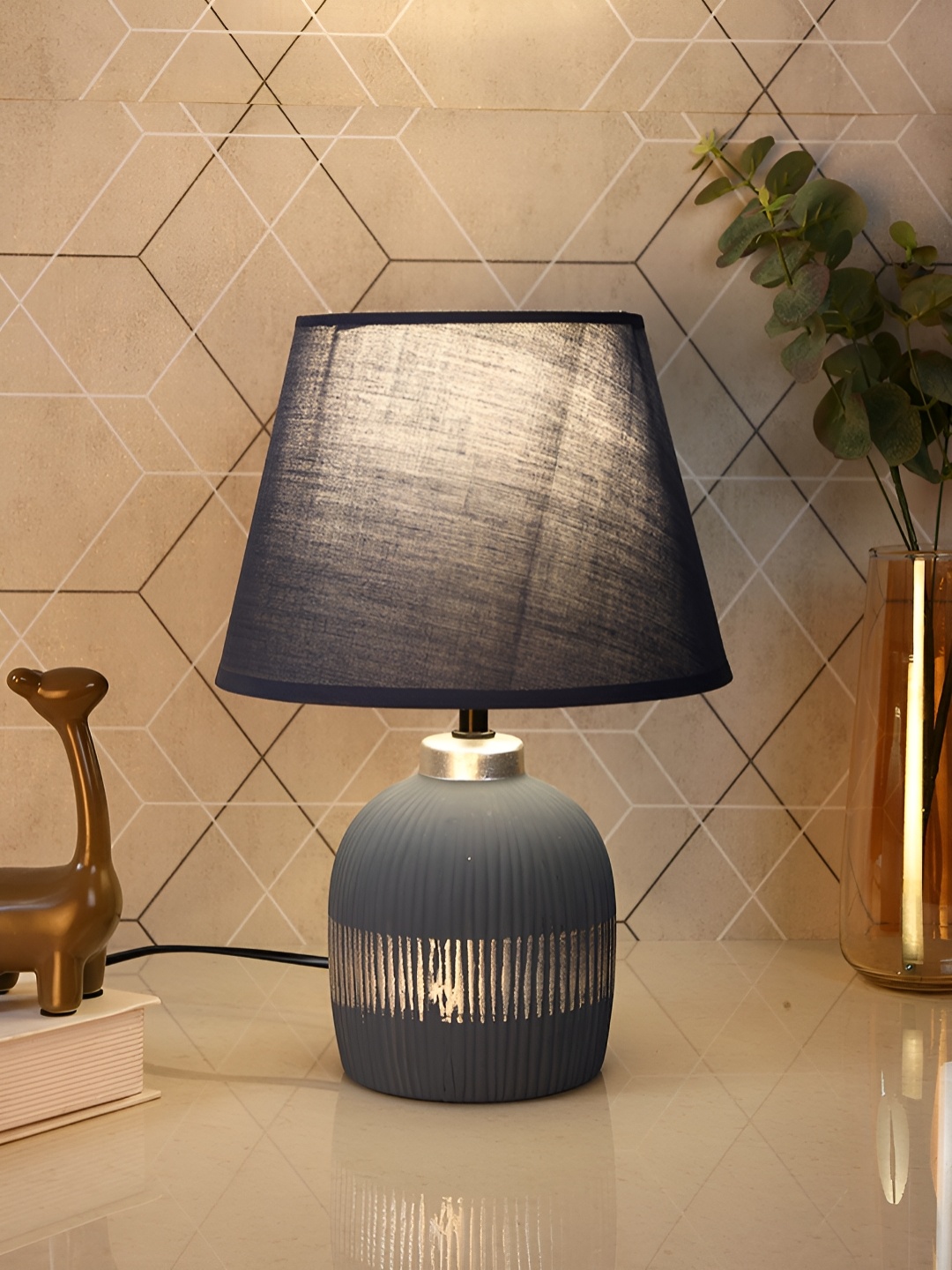 

TAYHAA Blue Ceramic Frustum Shaped Table Lamp