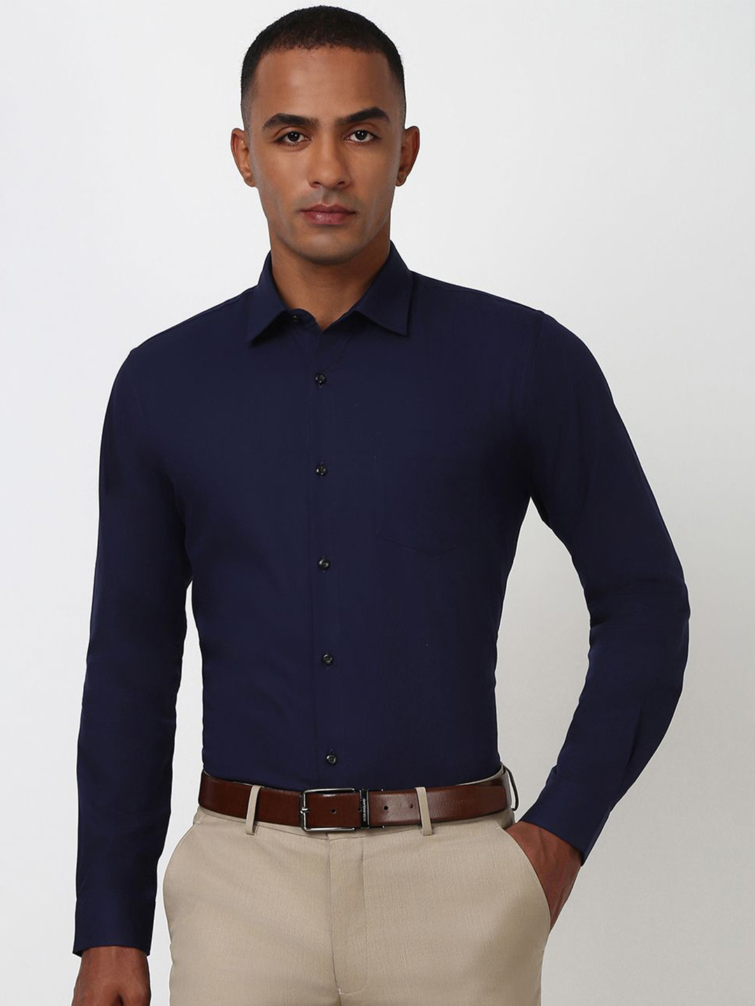 

Peter England Men Slim Fit Opaque Formal Shirt, Navy blue