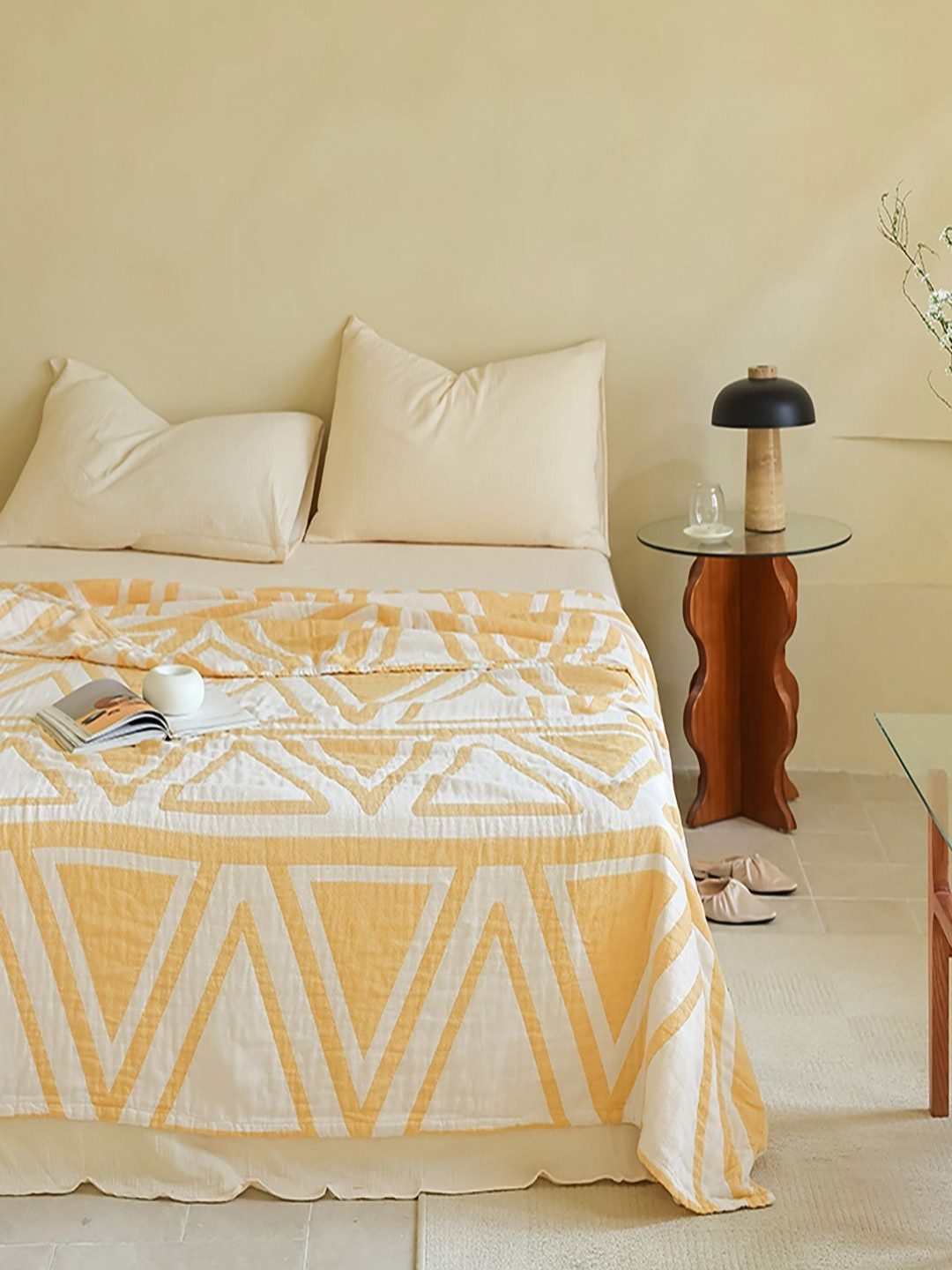 

JC HOME Yellow & White Geometric AC Room 300 GSM Single Bed Quilt