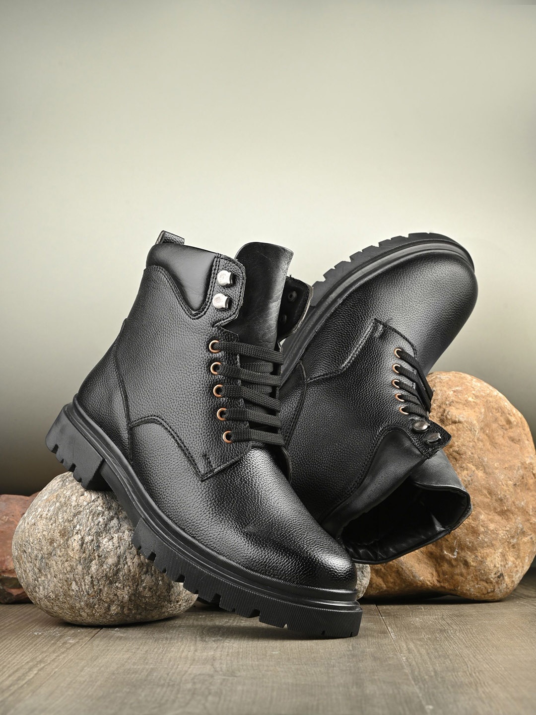 

AfroJack Men Block-Heeled Boot, Black