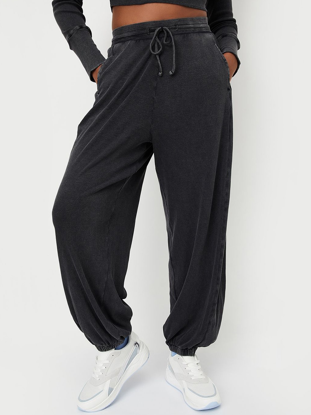 

max Women Mid Rise Cotton Joggers, Grey