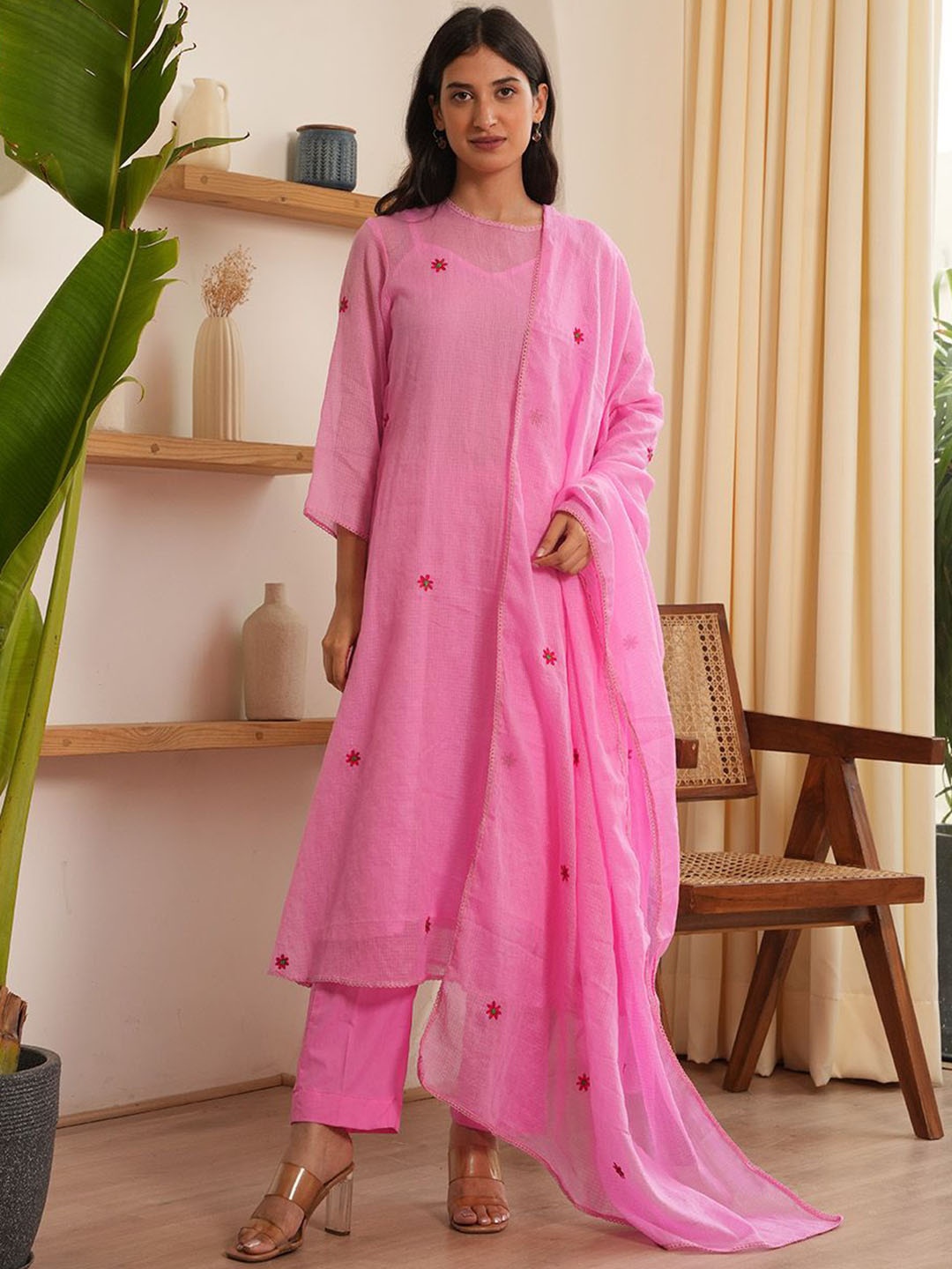 

OneWe Mable Floral Embroidered Mandarin Collar A-Line Kurta with Trousers & Dupatta, Pink