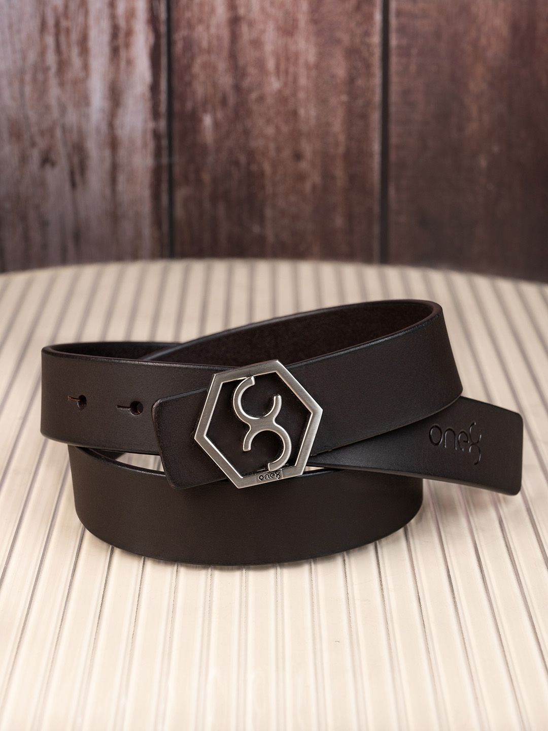 

One8 Men Leather Belt, Brown