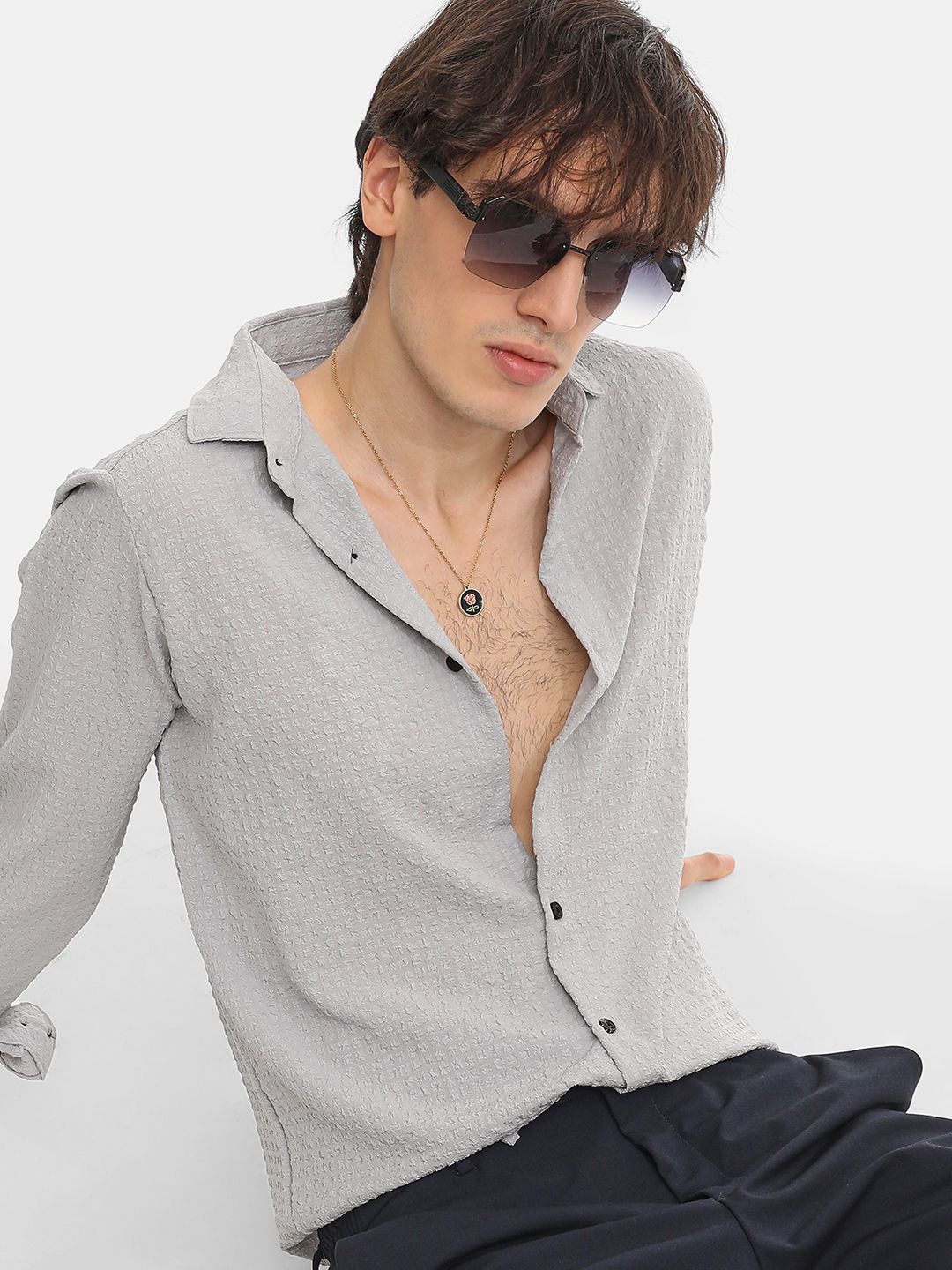 

Campus Sutra Men Comfort Spread Collar Textured Casual Shirt, Grey