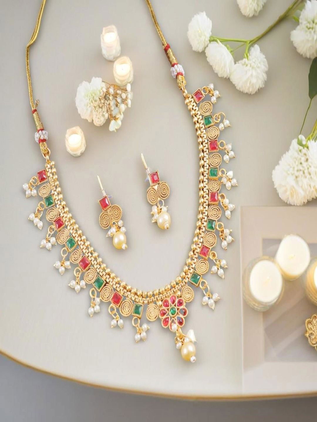 

UNIVERSITY TRENDZ Gold-Plated Kundan-Studded & Beaded Jewellery Set