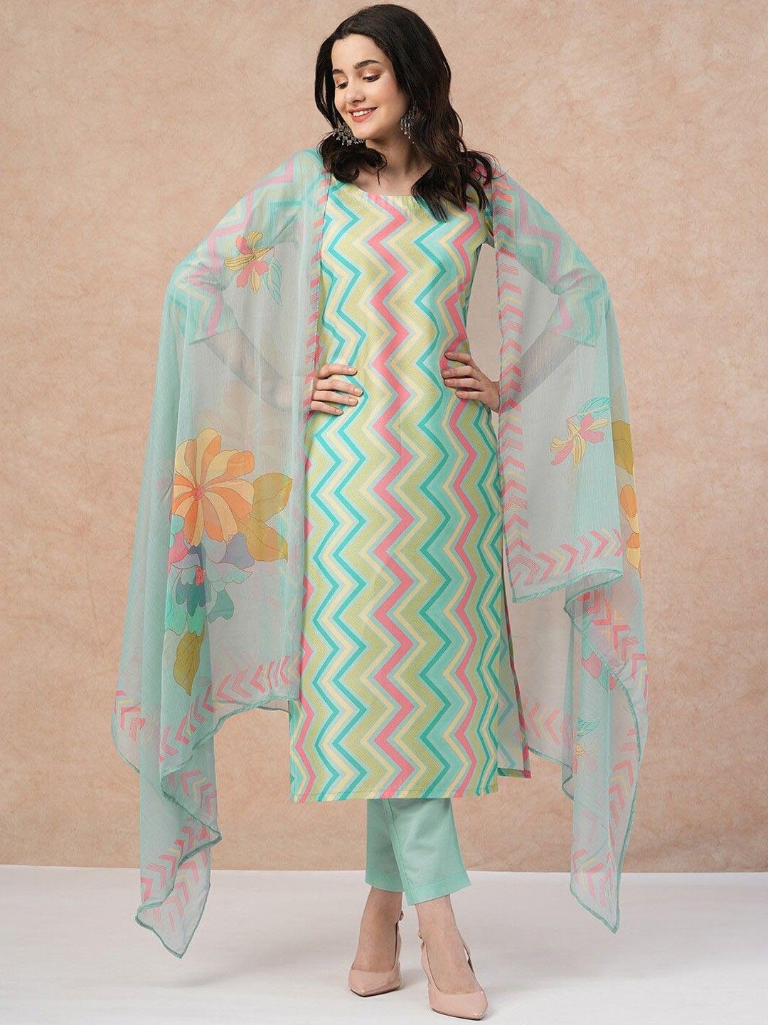 

Anni Designer Chevron Printed Regular Straight Kurta with Trousers & Dupatta, Green