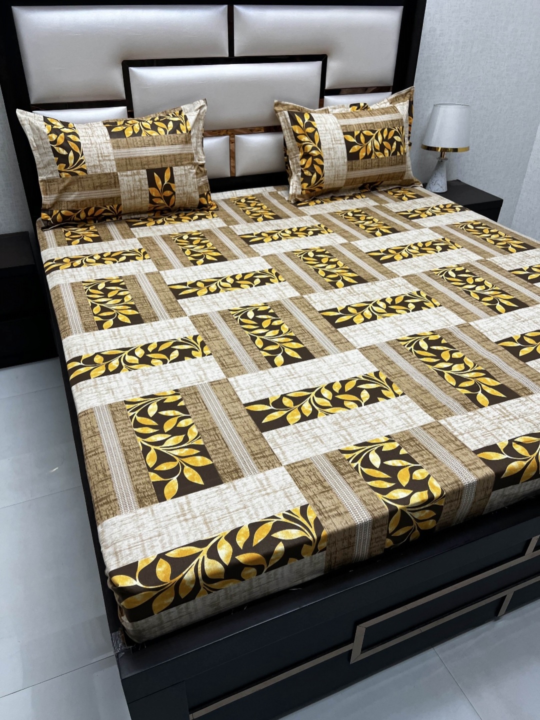 

Pure Decor Brown & Black Pure Cotton Floral Queen Bedsheet with 2 Pillow Covers