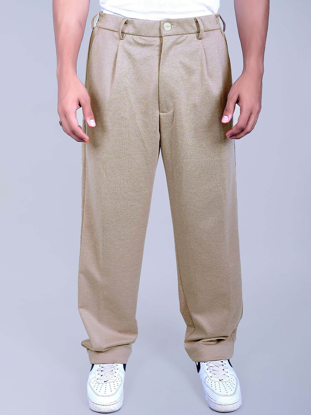 

BLUEBIRD Men Straight Loose Fit Wrinkle Free Korean Pleated Trousers, Beige