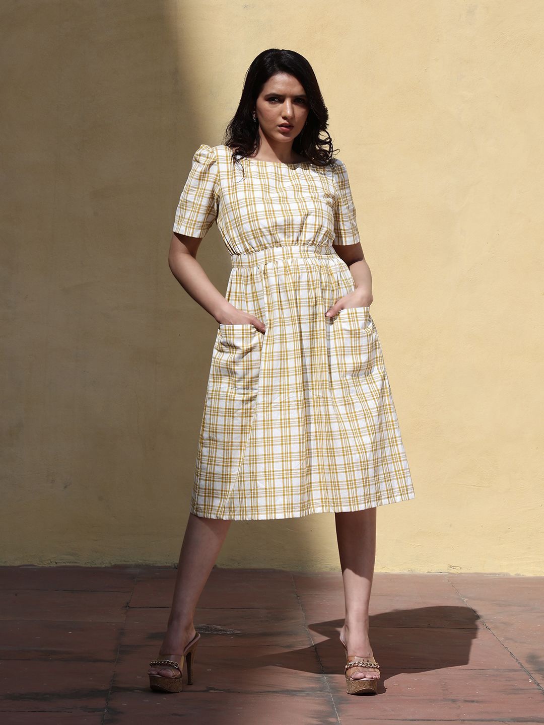 

CUSTARD Checked Cotton Boat Neck Puff Sleeves Knee Length Fit and Flare Dress, Mustard