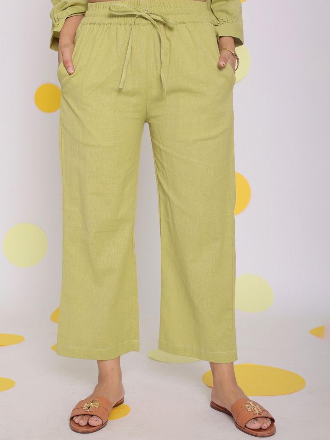 

KAORI BY SHREYA AGARWAL Women Relaxed Straight Leg High-Rise Parallel Trousers, Green