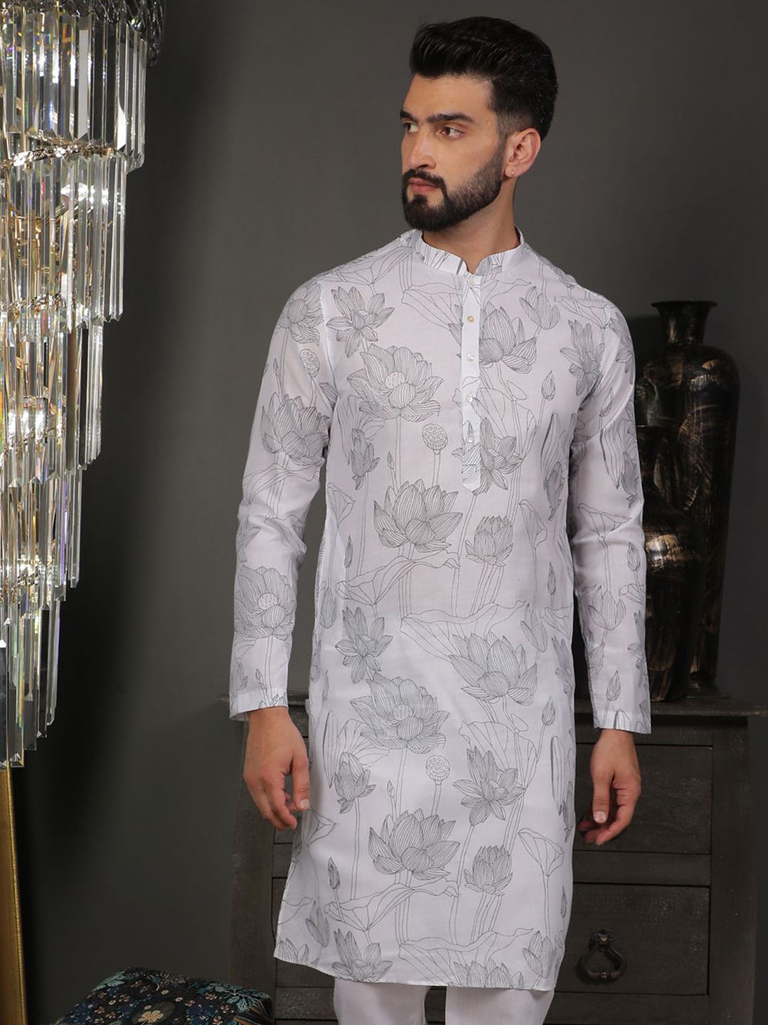 

DEYANN Ethnic Motifs Printed Mandarin Collar Cotton Straight Kurta, White